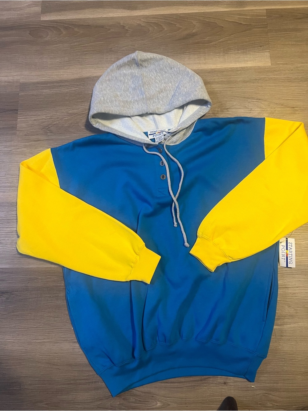 Vintage Starting Point Color Block Hooded Sweater with Gray Hood Sz med NWT